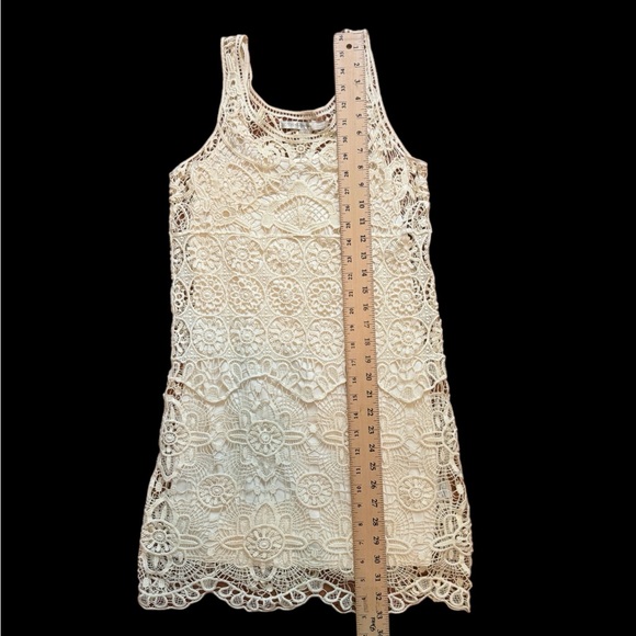 Lauren Conrad Dress - Picture 9 of 9